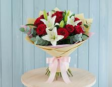 Букет цветов из:  Лилии и Розы в Новоорске