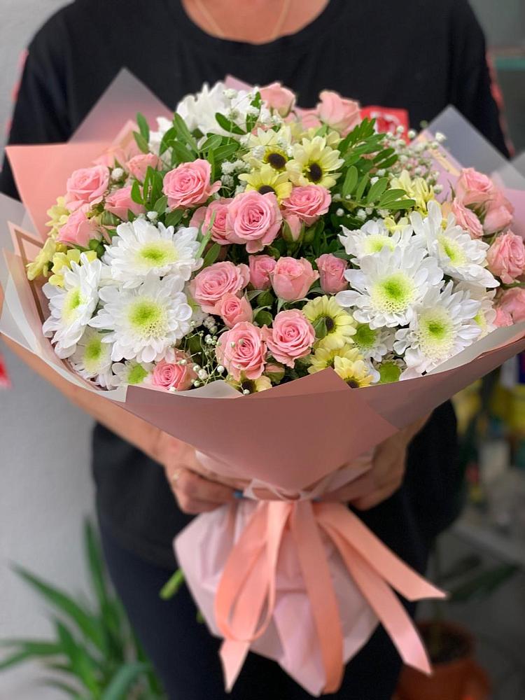 Букет цветов из: Розы и Хризантемы в Новоорске
