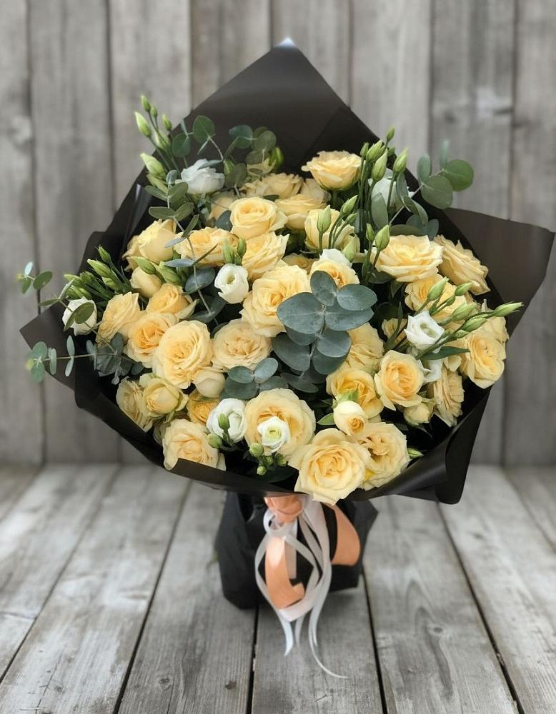 Букет цветов из: Розы и Лизиантусы в Новоорске