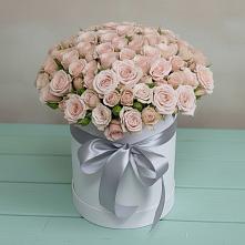 Цветочная композиция из Розы в шляпной коробке в Новоорске