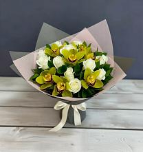 Букет цветов из:  Орхидеи и Розы в Новоорске