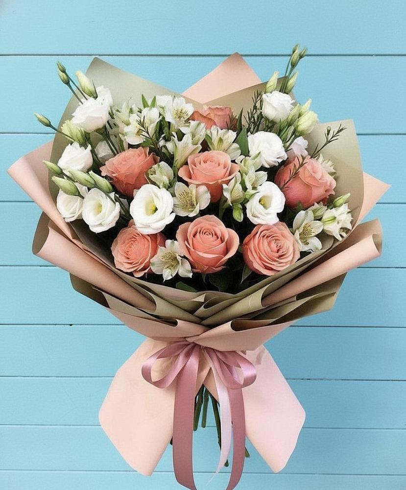 Букет цветов из: Розы, Альстромерии и Лизиантусы в Новоорске