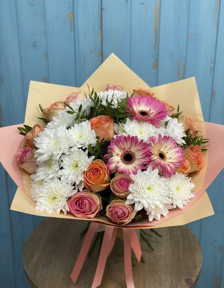 Букет цветов из: Розы, Герберы и Хризантемы в Новоорске