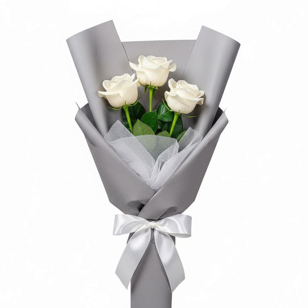 Букет 3 белые розы в Новоорске