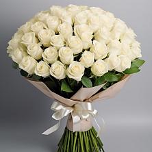 Букет 101 беля роза Белоснежка в Новоорске