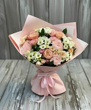 Букет цветов из:  Гвоздики, Розы и Хризантемы в Новоорске