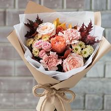 Букет цветов из:  Гвоздики, Хризантемы и Розы в Новоорске