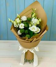 Букет цветов из:  Хризантемы и Лизиантусы #REPLACE_PRED# Новоорске