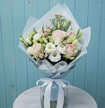 Букет цветов из:  Розы и Лизиантусы в Новоорске