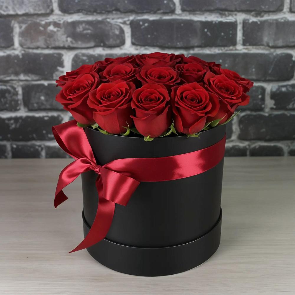 Цветочная композиция из Розы в шляпной коробке в Новоорске