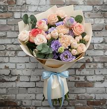 Букет цветов из:  Розы, Лизиантусы и Гвоздики #REPLACE_PRED# Новоорске