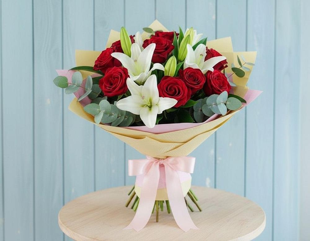 Букет цветов из: Лилии и Розы в Новоорске